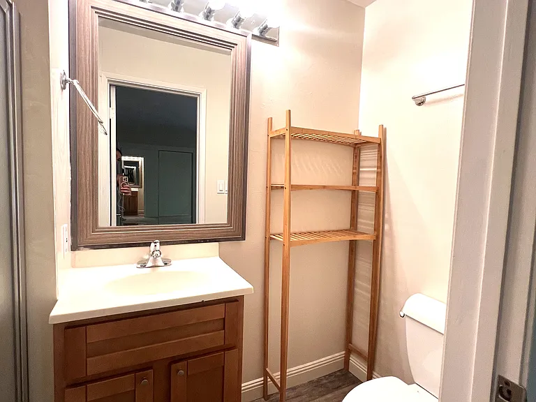 2708 Jones Rd #1 — Photo 10