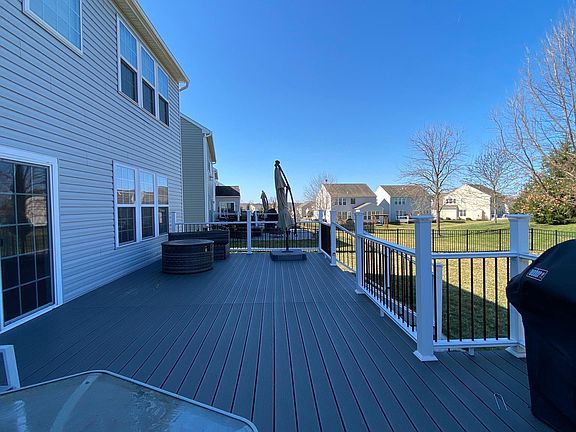5th image of 727 N Haines Cir