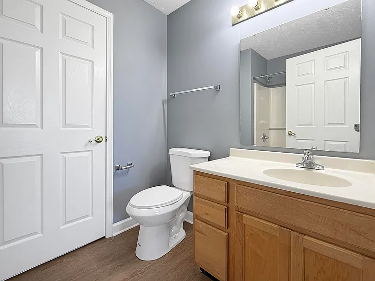 Cross Lake Apartments — Photo 36