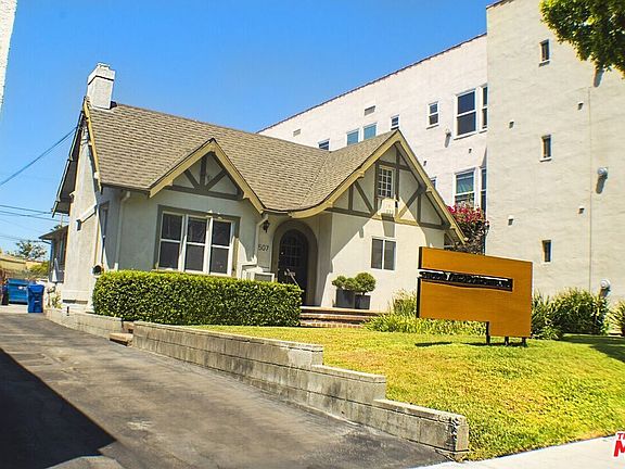 3rd image of 507 N Larchmont Blvd