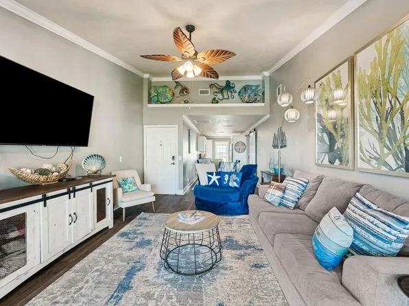 7000 Seawall Blvd APT 431, Galveston, TX 77551