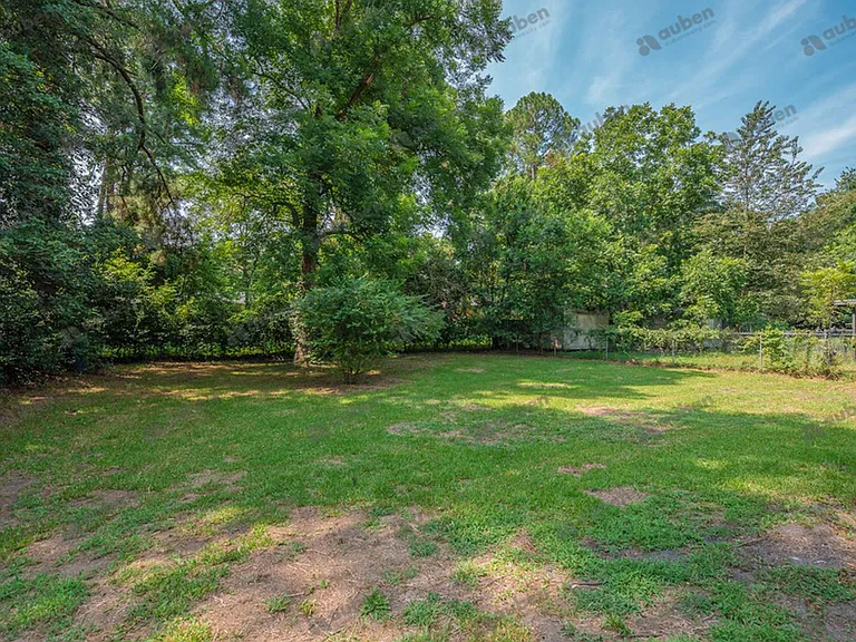 109 Vanderbilt Cir — Photo 22