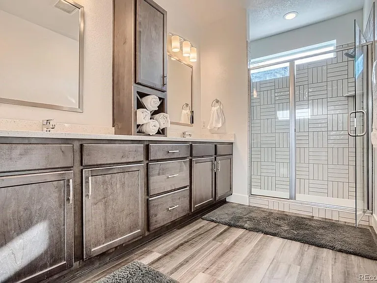 6003 N Galena St — Photo 17