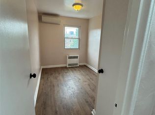 15332 77th Ave, Flushing, NY 11367