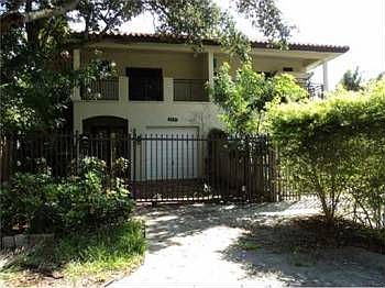 1st image of 3225 Gifford Ln