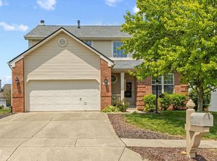1260 Easton Point Dr, Greenwood, IN