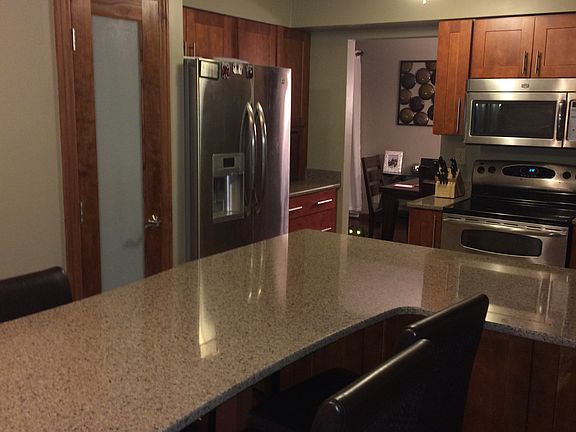 Quartz Counters & Eat Up Bar