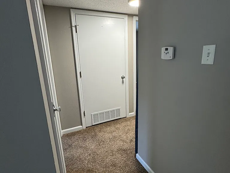 511 Monroe St #3 — Photo 12