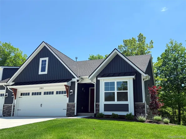 295 Canyon Creek Ct #29, Howell, MI 48843