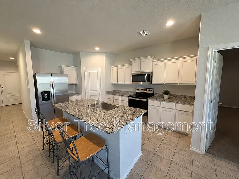 265 Olympia Marble Dr — Photo 2