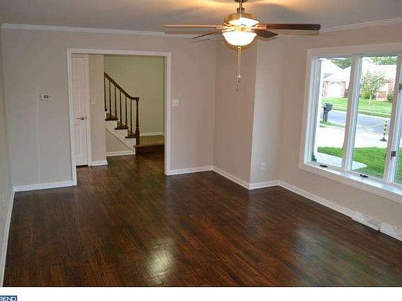 2nd image of 2626 Belaire Dr