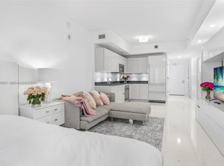 1010 Brickell Ave #1710, Miami, FL 33130