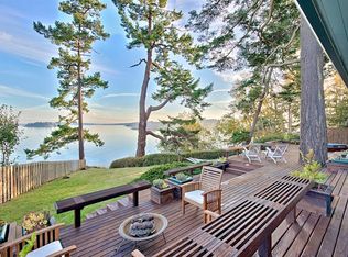 208 North Bay Ln, Friday Harbor, WA 98250