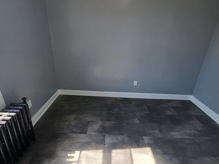 132 Oliver Ave #3R — Photo 7