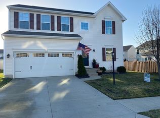 9067 Stonegate Cir, North Ridgeville, OH 44039