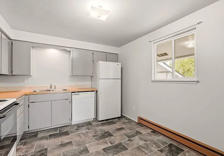13121 E Skyview Ave #3 — Photo 11