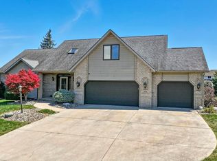 1034 Lake Shores Dr, Decatur, IN 46733