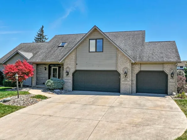 1034 Lake Shores Dr, Decatur, IN 46733