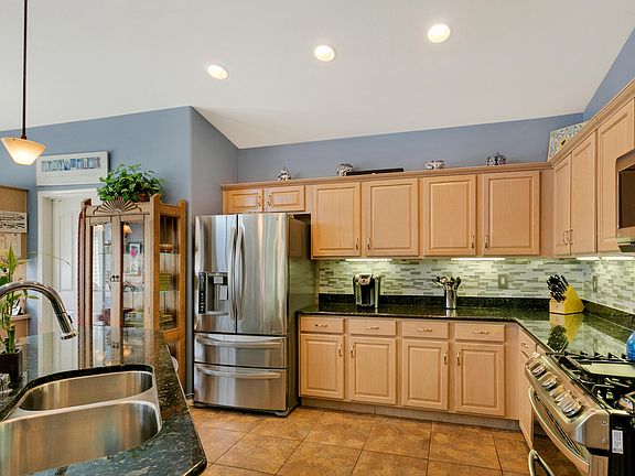 4th image of 62262 E Briarwood Dr