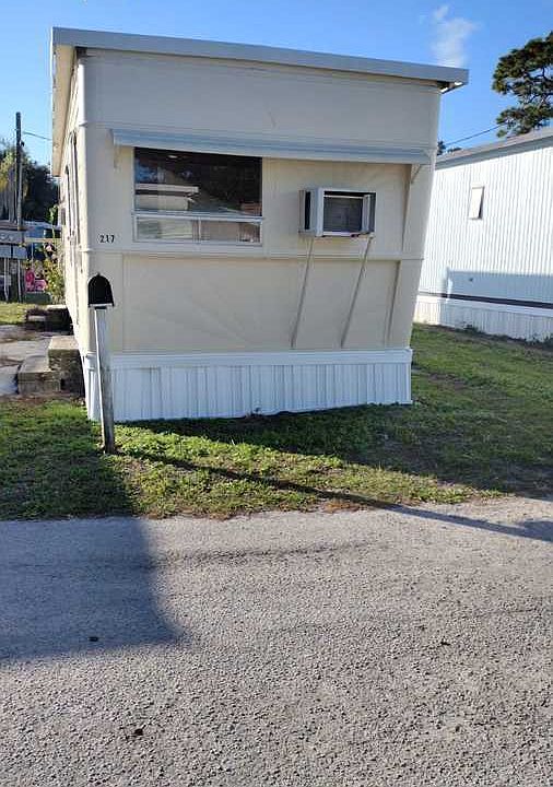 1st image of 5860 150th Ave N #217