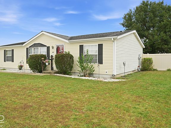 3rd image of 4681 Autumn Ridge Dr