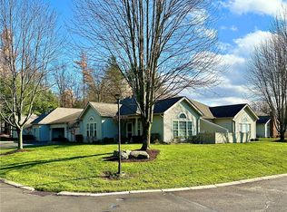 3534 Hunters Woods Blvd UNIT 3, New Castle, PA 16105