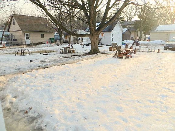 Large Yard! (Shared)