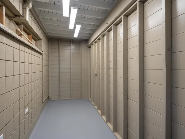 651 11th Ave, Honolulu, HI 96816