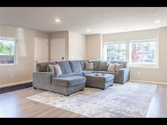 2nd image of 3524 Hoffman Hill Blvd