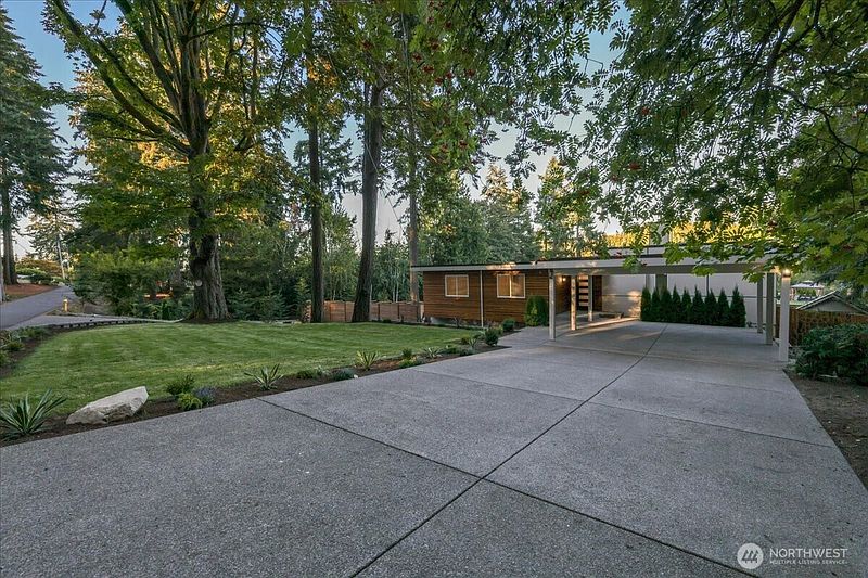4th image of 30230 23rd Avenue SW