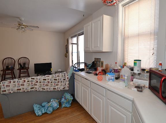 5th image of 3845 N Greenview Ave #N3