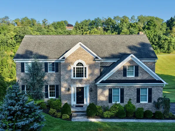 445 Lamplighter Dr, Lewisburg, WV 24901