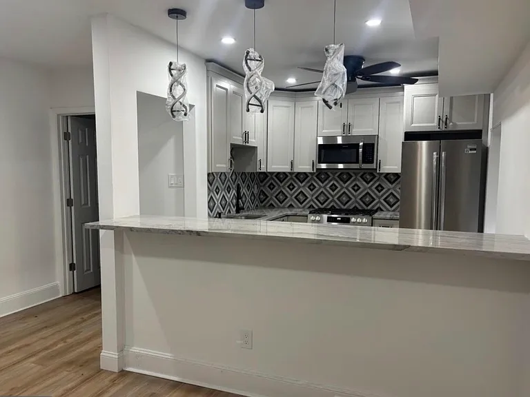 320 Loney St #C — Photo 4