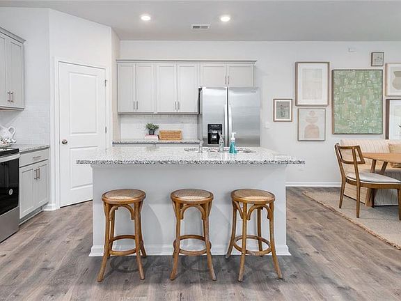 6th image of this home