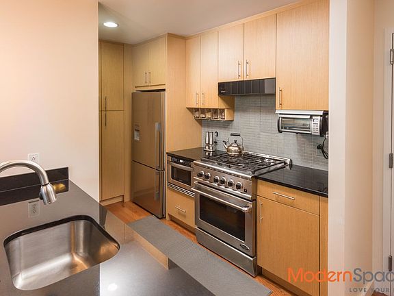 2nd image of 4815 11th St APT 6D