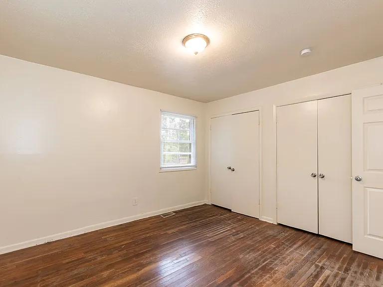 1210 Truman St — Photo 15