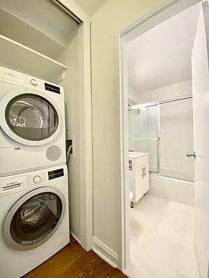 Rented by Anchor Associates | media 6