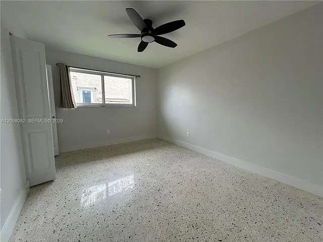 3521 SW 3rd St — Photo 4
