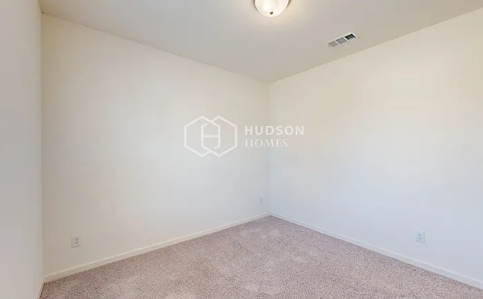 744 Devonshire Dr — Photo 25