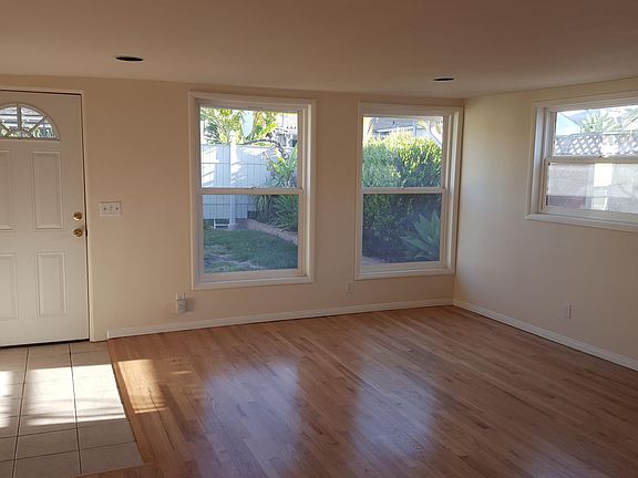 4th image of 5338 W 119th Pl #B