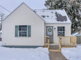 209 W Bates St, Hebron, IN 46341