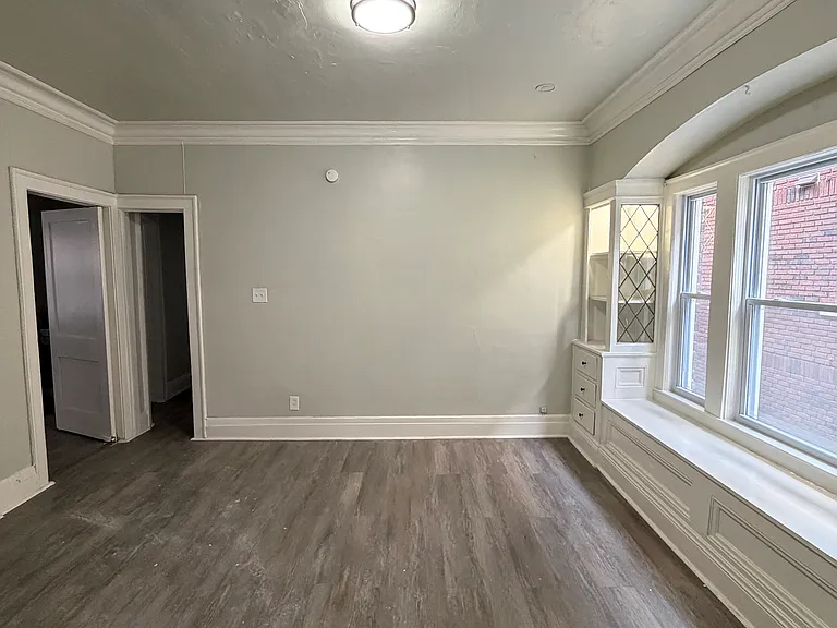 929 Thornhill Dr #1 — Photo 5