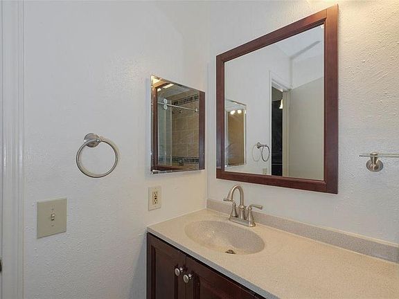 5th image of 2910 Grants Lake Blvd