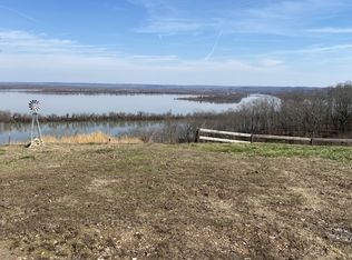 300 Rockport Lndg, Holladay, TN 38341