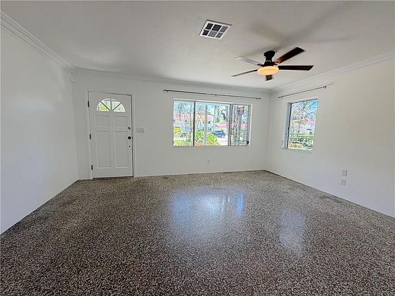 3rd image of 2055 34th Ave