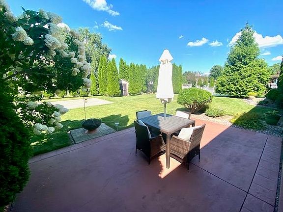 2nd image of 1207 Bruin Ln