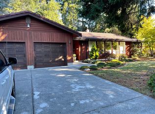 907 Seamount Dr, Port Angeles, WA 98363