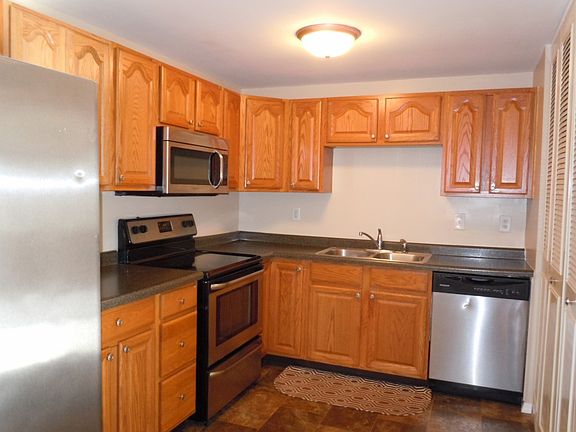 3rd image of 103 Aleshire Farm Cir