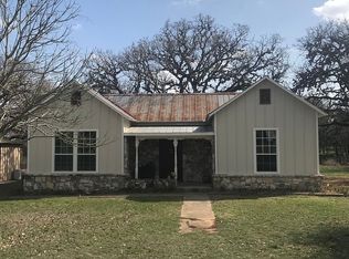 615 North St, Comfort, TX 78013