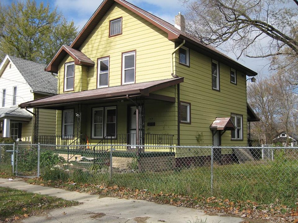 2nd image of 1509 Bennett Ave